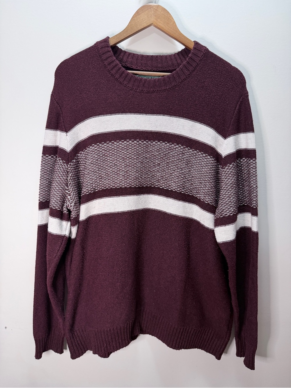 American Eagle Outfitters Maroon Crewneck Sweater Size L Tall  30x25.5